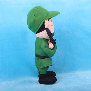 Peluche Personalizzati, Campione Gratuito, Personaggio Imbottito Nonno in Uniforme Verde - Product Image 3