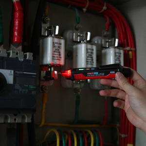 UNI-T UT12M AC 24V-1000V 비접촉 전압 감지기 테스터 펜 50Hz/60Hz 자기장 유도 기능 시험 장비 - Product Image 6