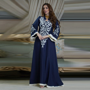 <span class=keywords><strong>Abito</strong></span> <span class=keywords><strong>Lungo</strong></span> Tradizionale Etnico Jalabiya per Donne Mediorientali con Ricami e Patchwork in Canapa Glory - Product Image 3
