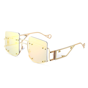 OEM Ladies <b>Sunglasses</b> Women Rivet Frame Glasses Luxury - Product Image 4