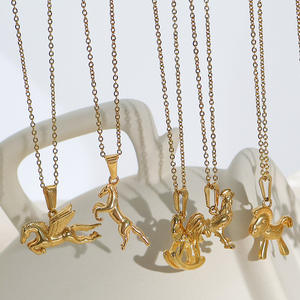 Desainer kualitas tinggi berlian baja tahan karat liontin hewan Ayam harimau bantal kuda kayu potong dilapisi Sporty uniseks - Product Image 3