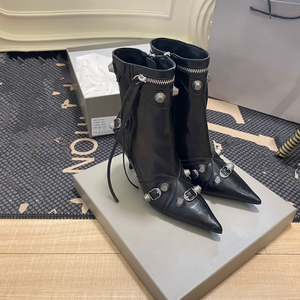 Bottes pour femmes de haute qualité, tendance, chic, de créateur, à bout pointu, noires, avec rivets, nouvelles bottes à talons et à cheville pour femmes - Product Image 3