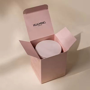 เทียนหอมอโรมาเธอราพี กลิ่นไม้จันทน์และลูกแพร์ ผสมไขถั่วเหลือง 60% สีโรสโกลด์สุดหรู ขนาด 10 ออนซ์ สำหรับขายส่งและขายต่อ - Product Image 3