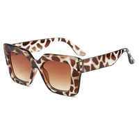 Nouvelles lunettes de soleil tendance pour femmes 2024, diffusion en direct, grande monture blanche, anti-reflets, monture intégrale, verres UV400, modifiant la forme du visage