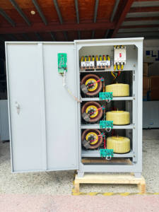 25kva 30kva 35kva 40kva自動電圧スタビライザー380v 3相サーボモーター電圧レギュレータ/スタビライザー - Product Image 4