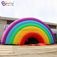Arche gonflable publicitaire colorée et personnalisée, arc-en-ciel gonflable pour la décoration d'événements et de fêtes en extérieur