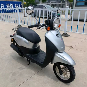 รถสกู๊ตเตอร์ Sundiro Ho Today <span class=keywords><strong>50cc</strong></span> รุ่นเรโทร เครื่องยนต์ 49cc สูบเดียว ระบายความร้อนด้วยอากาศ พร้อมเบาะนั่งต่ำ 715 มม. ผลิตในมณฑลเจียงซู - Product Image 1