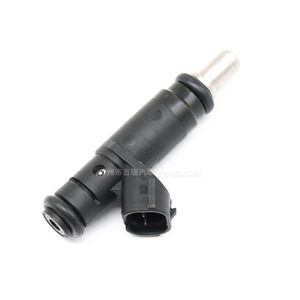 Injecteur de carburant 06B133551T pour Audi Volkswagen Passat B5 1.8T moteur essence boîte manuelle - Product Image 1