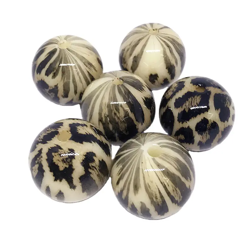 Straight hole spray paint white background Black panther bead acrylic headwear accessories diy wholesale 20mm round beads