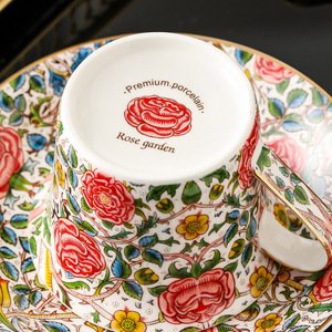 Fancy <b>Red</b> Rose European Afternoon Tea Cup and Saucer Set 250ml Flower Fine Porcelain Coffee Cups for Gift - Product Image 5