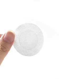 Zweetbestendige, onzichtbare tepelcovers met matte afwerking, zelfklevend, anti-schuur pads voor gebruik in de sportschool en tijdens het hardlopen. OEM ODM fabriek, bulk. - Product Image 4