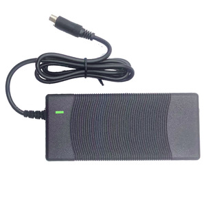 Chargeur pour scooter <span class=keywords><strong>électrique</strong></span> M365 42V 2A Adaptateur 36V Batterie lithium Balance Bike Charger - Product Image 1