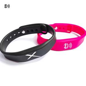Customized Logo Waterproof Fudan F08 Access Control RFID Silicone Wristband NFC Communication Interface 13.56MHz Frequency - Product Image 4