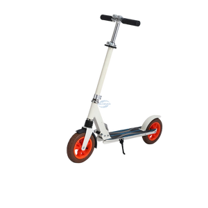 Patinete Infantil de Dos Ruedas para Exteriores, Patinete Blanco de Aluminio Ligero con Detalles Amarillos y Freno de Mano Portátil - Product Image 2