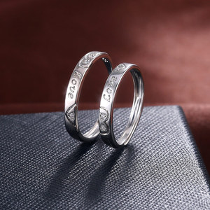 Anello Aperto Minimalista Unisex con Design a Lettera 'Love', Gioiello di Moda per Uso Quotidiano - Product Image 3