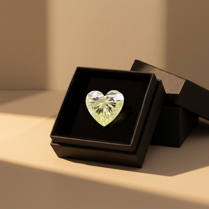 AURALUXURIA Diamante Amarillo Cultivado en Laboratorio con Corte Corazón Certificado por IGI Claridad VS2 Piedra Suelta Modelo LG24 Gujarat para Joyería - Product Image 2
