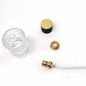 Flacon de parfum en verre transparent à épaule plate de haute qualité, flacon de parfum vide avec vaporisateur, 30/50/100 ml, flacon vaporisateur de parfum - Product Image 6