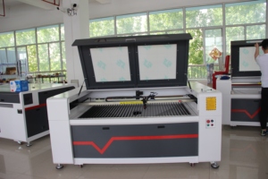 Ccd Camera 1390 13090 Cnc <span class=keywords><strong>Co2</strong></span> Lasersnijmachine Voor Fotolijst Gesneden En Automatische Frame Vinden Functie - Product Image 4