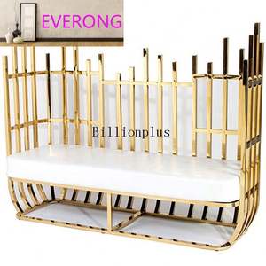 Set di Divani in Tessuto Stile Fattoria alla Moda 2022 per Sposi, Ideale per Matrimoni, Case, Hotel, Camere da Letto e Soggiorni - Product Image 1