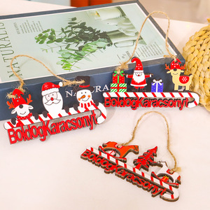 Ornement de Noël en bois à suspendre, motif renne, texte Boldog Karacsonyt, motif rayé rouge et blanc, cadeau décoratif - Product Image 3