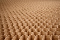 Panneau en carton alvéolé écologique en pâte recyclée, léger 18g/m², pour présentoirs, cloisons murales et emballages