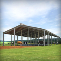 Conception de bâtiment préfabriqué moderne à faible coût pour l'élevage de bovins, structure en acier préfabriquée pour l'élevage laitier, abri pour moutons et chèvres