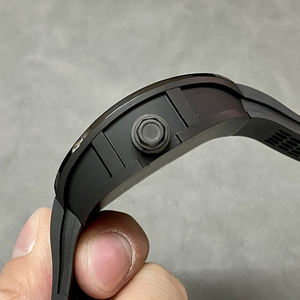 นาฬิกาข้อมือหรูระดับท็อป ระบบจักรกล กันน้ำ ผลิตจากโรงงานชั้นนำ ระบบตูร์บิญอง ตัวเรือนไทเทเนียม โครงสร้างเปลือย - Product Image 4