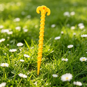 Estaca de suelo de plástico amarillo de alta visibilidad para fijar toldos de playa y tapetes, equipo para exteriores - Product Image 5