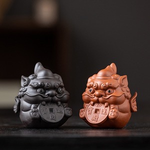 Ornamento <span class=keywords><strong>Drago</strong></span> Divino in Argilla Nera Viola, Portafortuna per la Casa - Product Image 1