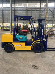 De Populaire Machine Van De Komatsu 3ton Mini Diesel Heftruck Verhoogt 4.5M Komatsu <span class=keywords><strong>Tcm</strong></span> FD30-14 FD30-16 FD30-17 Gebruikte Vorkheftruck Met Zijverschuiving - Product Image 6