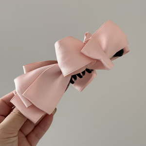 Pinza de Pelo con Lazo Grande Elegante de Lujo Ligero, Diseño de Nicho, Pinzas de Pelo Modernas para Mujer, Venta al por Mayor de Accesorios para el Cabello - Product Image 5