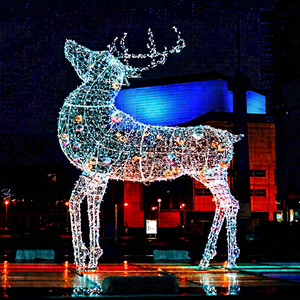 Luces Decorativas con Figura de Reno Navideño para Exteriores con Clasificación IP65 para Hoteles, Parques y Resorts - Colores Personalizables - Product Image 1