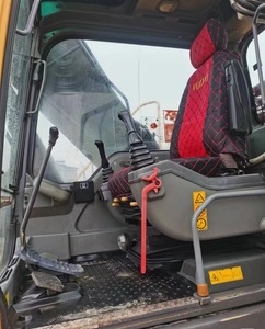 Excavadora de Cadenas Volvo EC210 Usada de Alta Calidad, Motor de 123kW, Capacidad de Cucharón de 1.1m, de <span class=keywords><strong>Segunda</strong></span> <span class=keywords><strong>Mano</strong></span> en Venta - Product Image 6
