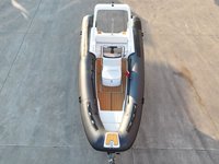 Bateau pneumatique Huihao 5,4 m (17,7 pi) à coque en aluminium, télécommandé, durable, avec matériau PVC/Hypalon, en promotion