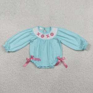 Mono para Bebé SR3861 RTS, Mono de Algodón con Volantes y Flores con la Frase 'Él ha resucitado', Mono de Algodón con Volantes para Niña - Product Image 3