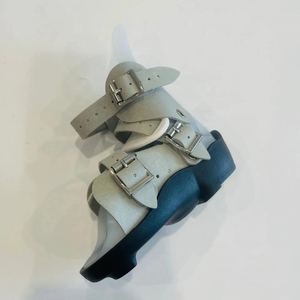 Zapatos ortopédicos Dennis Browne para corrección <span class=keywords><strong>de</strong></span> pie equino pediátrico con barra ajustable para el tratamiento <span class=keywords><strong>de</strong></span> inversión del pie - Product Image 6
