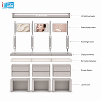 Lemari Display Kecantikan Kustom dengan 3 Layar LCD Pintar Terintegrasi dan Header Lightbox LED OEM untuk Toko Kosmetik