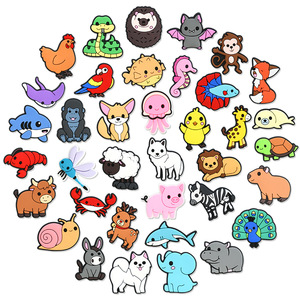 Abalorios creativos de PVC y perlas para zapatos de animales pequeños, accesorios de dibujos animados DIY con agujero de hebilla, decoraciones extraíbles para zapatos - Product Image 5