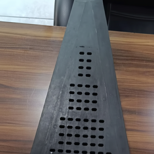 Sakar RubTech Doublure d'extrémité de décharge en caoutchouc et acier moulé sur mesure pour broyeurs, composant de sortie de broyeur résistant à l'usure - Product Image 1