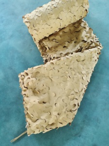 Cuerda reforzada de malla de color desierto con clip de metal Red de camuflaje - Product Image 4