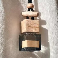 50pcs Cube suspendu voiture désodorisant vide verre parfum désodorisant huile essentielle parfum aromathérapie bouteille roseau diffuseur ensemble