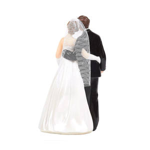 Wedding Cake Topper Sposa e Lo Sposo Figurine Tenere Just Married Bordo Dolce Wedding Couple Figure <span class=keywords><strong>per</strong></span> le Decorazioni Souvenir - Product Image 2