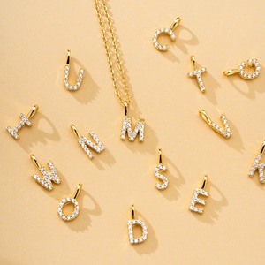 Colgante de Plata de Ley S925 con Inicial de Letra Completa con Diamantes para Mujeres y Niñas, para Hacer Collares y Pulseras, Joyería Personalizada con Nombre - Product Image 1