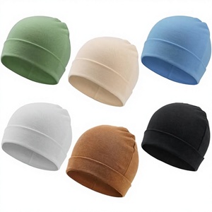 Bonnet unisexe tricoté à motif crâne dessiné à la main, épais et ample, avec pompon en fausse fourrure, côtelé, réglable, pour l'hiver, les voyages et la plage - Product Image 2