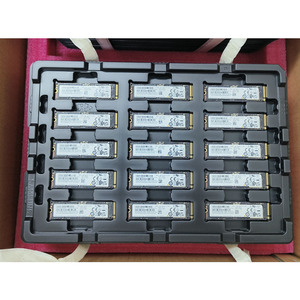 PM893 2.5" PCIe Gen3 Internal SSD MZ-7L31T900 1.92TB สำหรับคอมพิวเตอร์แบบ Client ที่มีความเร็วในการอ่านสูงสุด 550MB/s และความเร็วในการเขียน 520MB/s - Product Image 2
