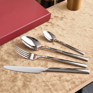 HOT SALE Customized Western Style Luxury 304 Stainless Steel Cutlery Set with High <b>Mirror</b> Polish for Business Gifts - Product Image 4