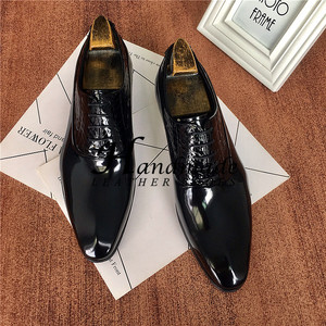 Zapatos de cuero brillante de alta gama para hombre con cordones - zapatos de boda para el novio, zapatos formales, zapatos de boda con punta en pico estilo inglés - Product Image 3