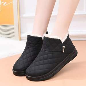 สินค้าขายดีประจำปี 2025 ของขวัญคริสต์มาส รองเท้าบูทฤดูหนาวสำหรับผู้หญิง รองเท้าแตะในบ้านแบบนุ่ม อุ่นสบาย ระบายอากาศได้ดี รองเท้าแตะขนปุยสำหรับใส่ในบ้าน - Product Image 4