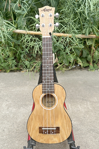 Guitarra Hawaiana Portátil de la Marca Aiersi, Venta al por Mayor, OEM/ODM, Logotipo Personalizado, <span class=keywords><strong>Ukelele</strong></span> Soprano de Fresno Acolchado de 21 Pulgadas para Amantes de la Música - Product Image 2