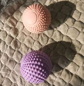 Pelotas de masaje para yoga y fitness, rodillos de ejercicio con púas suaves para pies, manos y músculos, para aliviar la tensión muscular y el dolor en los pies, herramienta de masaje. - Product Image 6
